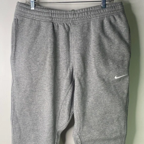 Nike Men's Size XL Gray Fleece Joggers - Comfortable Everyday Sweatpants - 1357 - Picture 2 of 12